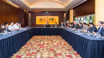 «Qazaqmys» Jezqazǵandaǵy jańa óndiristik joba boiynsha kelissóz júrgizýde
