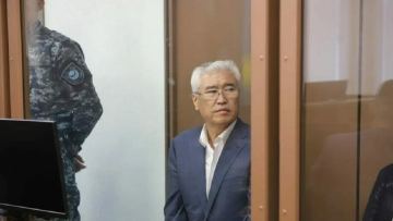 Arystanbek Muhamediuly zańsyz jekeshelendirgen «Qazaq entsiklopediiasy» memleketke qaitaryldy