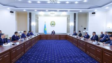 Олжас Бектенов көктемгі егіс жұмыстарын аяқтау және АӨК-ті дамыту мәселелері жөнінде кеңес өткізді