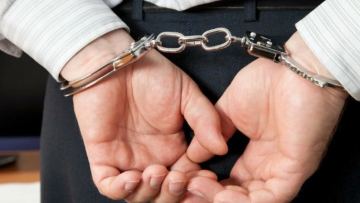 Екі жыл бойы танысын қорқытып келген: ШҚО-да 2,5 млн теңге бопсалады деген күдікпен ер адам ұсталды