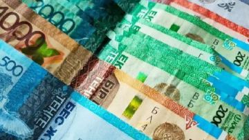 Ескі 2000 теңгелік банкнот айналымнан шығады: Ұлттық банк түсіндірді