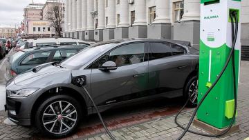 Қазақстанда жол бойында 250 жаңа сервис стансасы салынады