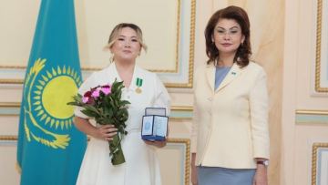 Алматыда Мемлекет басшысының атынан отандық БАҚ қызметкерлері марапатталды