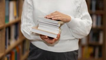 Отбасымен бірге оқуға жиі таңдалатын 10 кітап анықталды