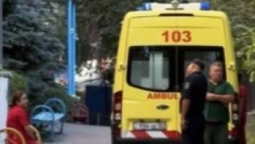 Алматыда 21 жастағы жігіт балконнан құлап көз жұмды