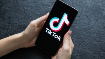 TikTok-та диван сатып, ақша алған: Жамбыл облысында алаяқ әйел 2,5 жылға сотталды