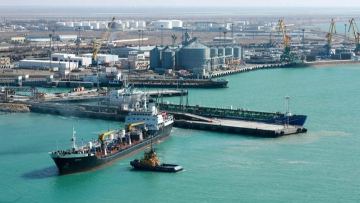 Elimizdegi Kaspide salynatyn jańa port Eýraziiany bailanystyrýshy negizgi habqa ainalady