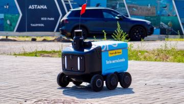 Astanada robot-kýrerler tapsyrystardy jetkize bastady