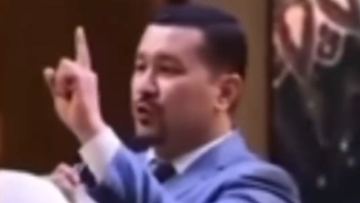 “Qazaqtyń batyrlary islam dini úshin soǵysty”: Toida sóz sóilegen asaba synǵa qaldy