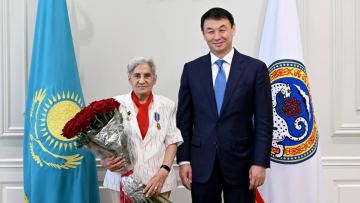 Асылы Осман мемлекеттік наградамен марапатталды