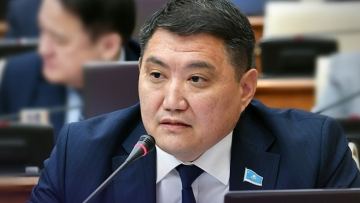 Jambyl oblysynda er adamdy kólik qaǵyp ketti: júrgizýshi burynǵy depýtat Baqytjan Bazarbek bolýy múmkin