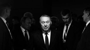 Назарбаевтың сыртқы саясат мәселелері бойынша үндеу жасау құқығы алынып тасталды