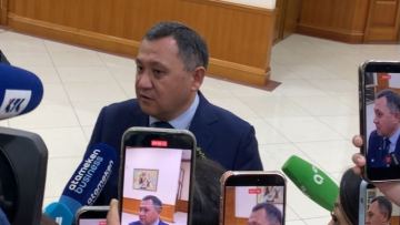 Енді журналистер кулуарда депутаттарды тоқтатып алып, сұрақ қоя алмайды