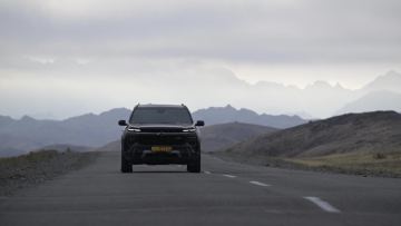 Chevrolet Kazakhstan قازاقستاننىڭ كٶنە تاريحىن زەرتتەۋگە قولداۋ كٶرسەتتٸ: ەكٸ ەكسپەديتسييا, مىڭداعان شاقىرىم جەنە جٷزدەگەن جاڭا ولجا