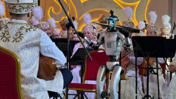 Құрманғазы оркестрінің 93-ші концерт маусымын робот-дирижер ашты