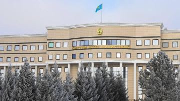 Үндістанда 23 теңізшісі бар кеме ұсталды: ішінде қазақстандық бар