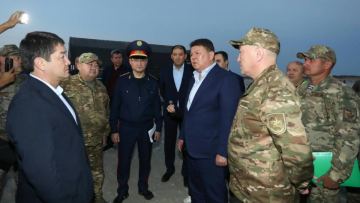 Qanat Bozymbaev áli tabylmaǵan áskeri qyzmetshilerdi úzdiksiz izdestirýdi tapsyrdy