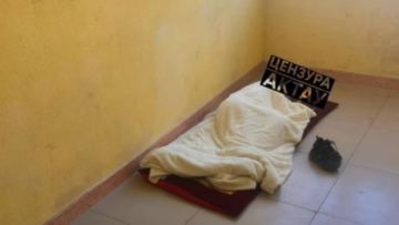 Aqtaýda podezde uiyqtap qalǵan balanyń anasy túni boiy izdegen