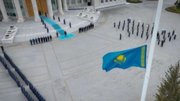 Prezident Qasym-Jomart Toqaev Memlekettik tý kóterý rásimine qatysty