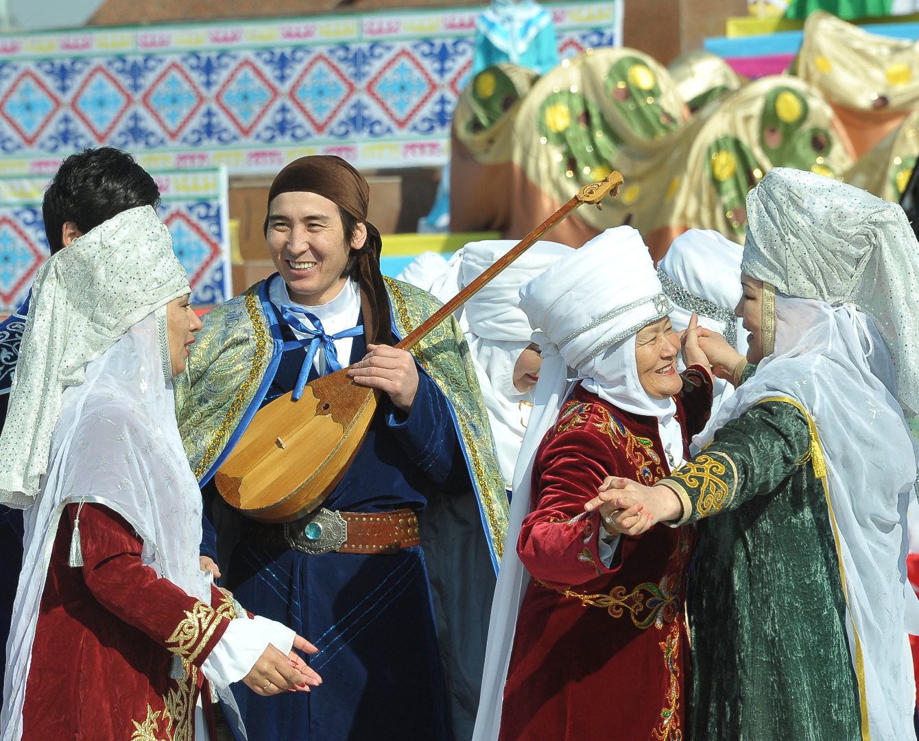 14 наурыз - Көрісу күні