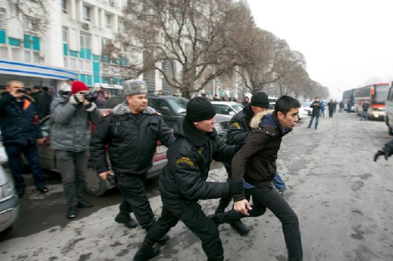 Zańsyz miting uiymdastyrǵany úshin sottalǵandar raqymshylyqqa ilikpeidi 