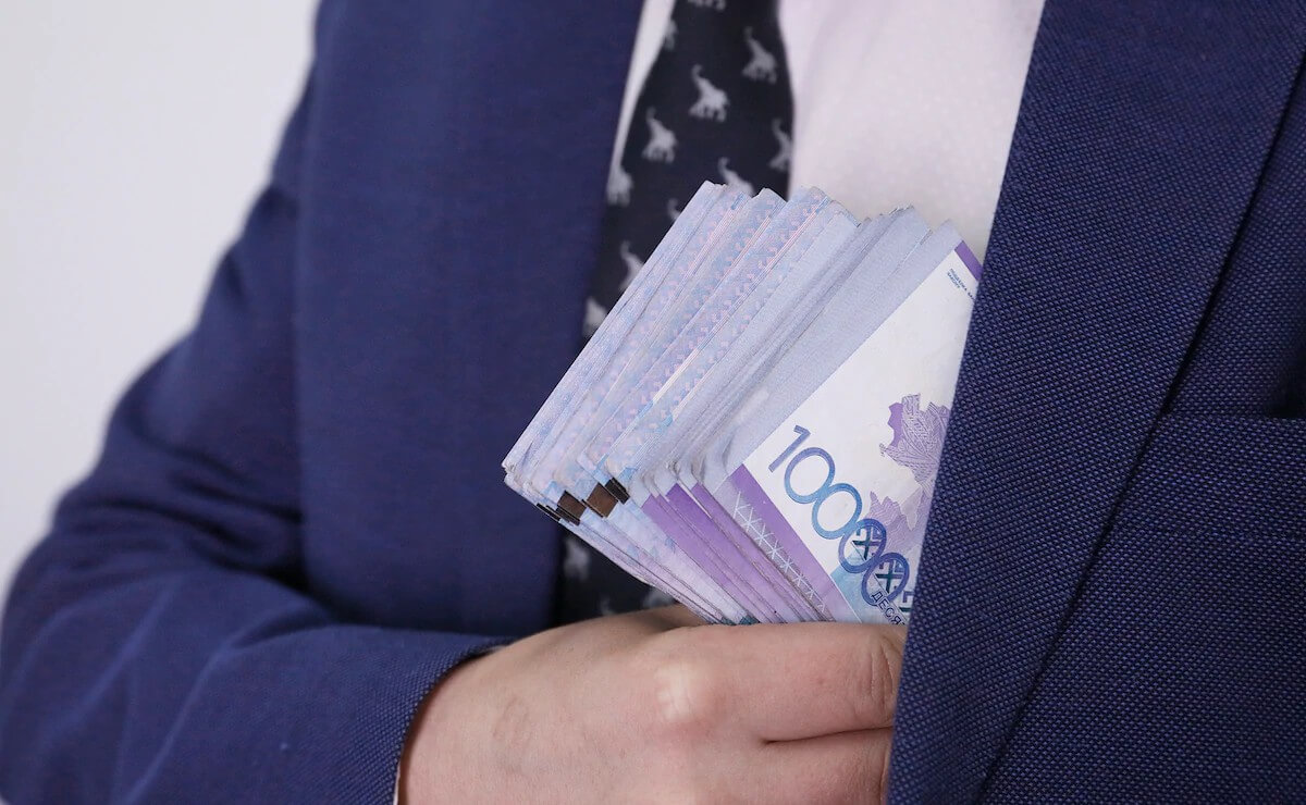 Тоқаев сыбайлас жемқорлыққа қарсы іс-қимылды күшейтетін Заңға қол қойды