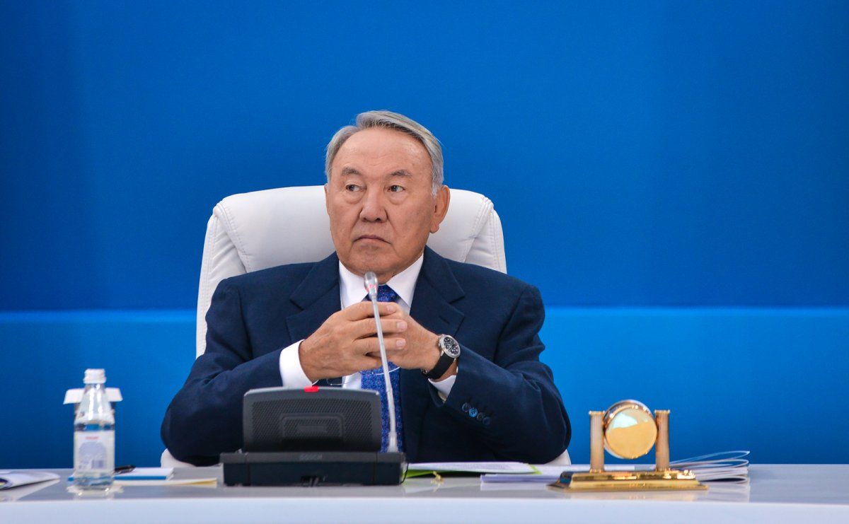 نازارباەۆتىڭ ەش جەردە جارييالانباعان سۋرەتٸ تابىلدى