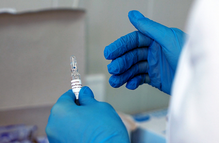 Коронавирус: Вакцина өндірісінің басты мақсаты - коммерциялық пайда табу емес