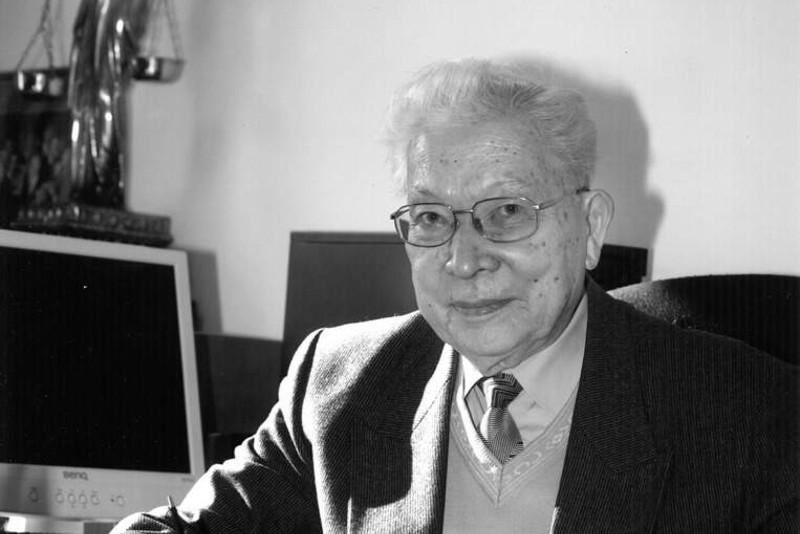 Салық Зимановтың өмірі туралы деректі фильм түсіріледі