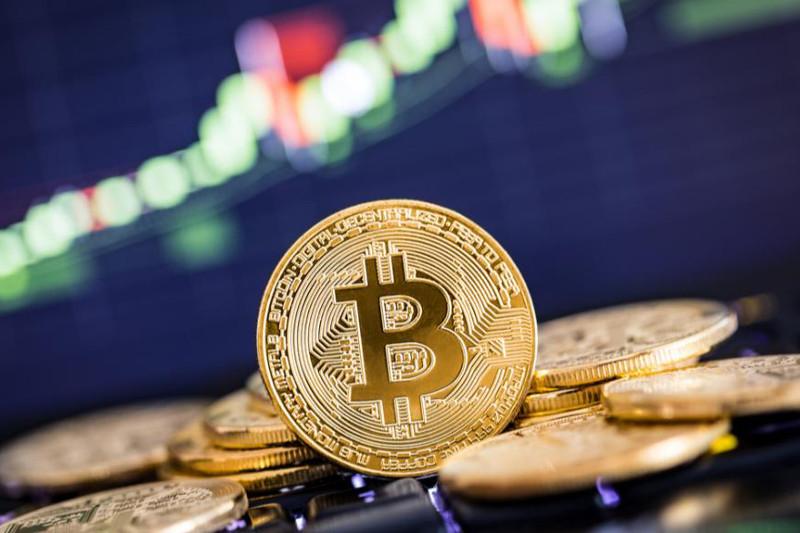 Биткойнның бағасы $ 47 000 доллардан асып, тарихи максимумға жетті