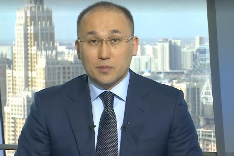 Дәурен Абаев ақпарат саласына қатысты заң жобасын түсіндірді (видео)