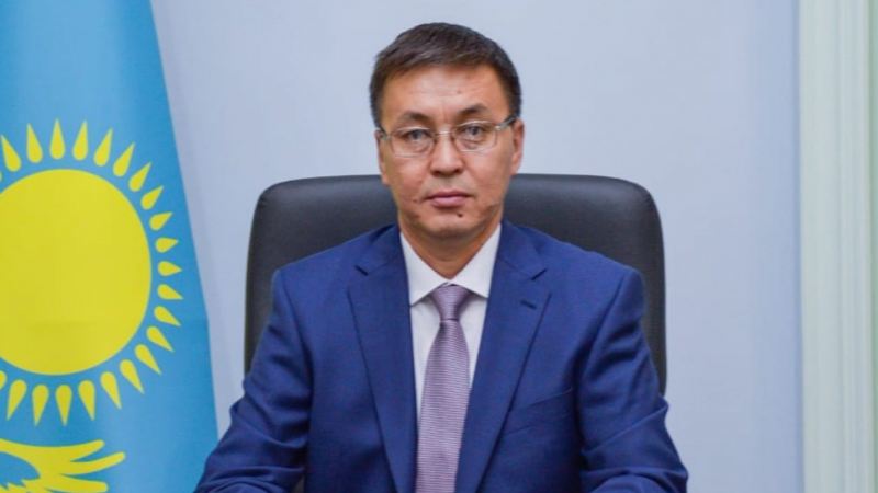 Орал әкімі қанша жалақы алатынын айтты