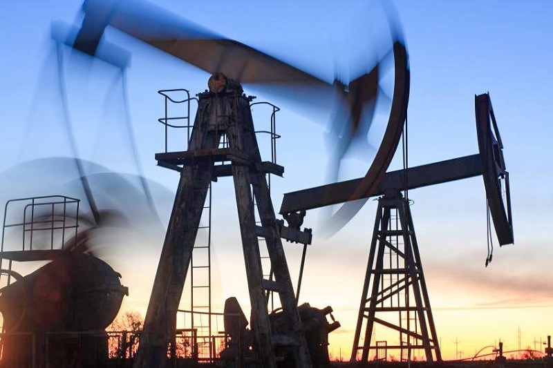 Brent مۇنايىنىڭ باعاسى توعىز ايدان بەرٸ العاش رەت 50 دوللاردان استى