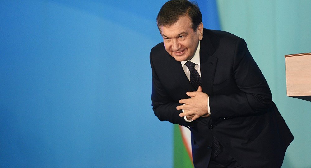 Өзбекстанның жаңа басшысы шенеуніктерге үлкен өзгерістер болатынын мәлімдеді