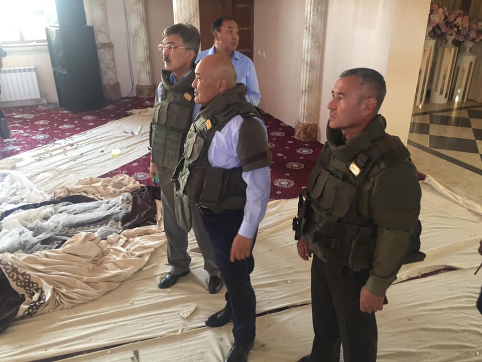 ارىستاعى جارىلىس: وبلىس ەكٸمٸ بٷلٸنگەن ەلەۋمەتتٸك نىسانداردى ارالاپ شىقتى 