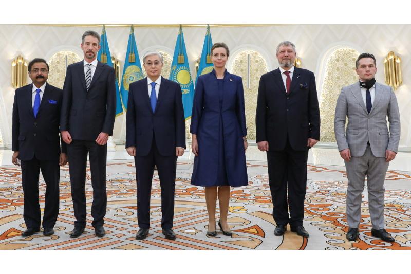 Президент бірқатар мемлекеттің елшілерінен сенім грамоталарын қабылдады