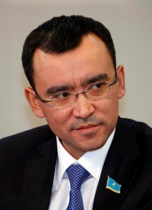 بٸز بۇرىنعى جٷيەدەن ارىلىپ, بٷگٸنگٸنٸڭ وزىق ٷلگٸسٸنە باسىمدىق بەردٸك