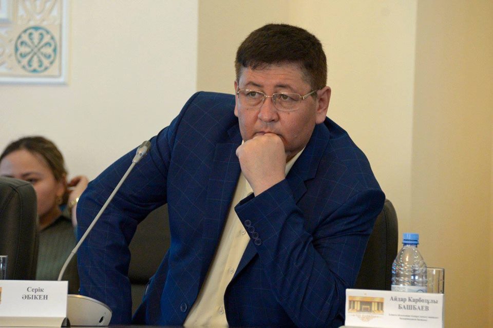 Білім министріне базына: "Сағадиевтен қалған түйінді мәселелер"