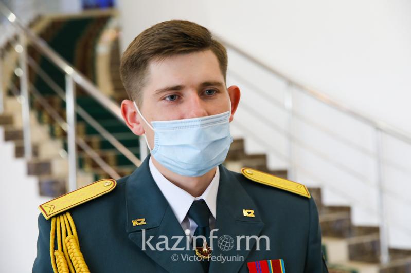 قازاقتىڭ سٶز قۇدٸرەتٸ ۇلتتىق كلاسسيكالىق ەندەردٸڭ مەتٸنٸندە جاتىر – دەنيس ياكوۆلەۆ