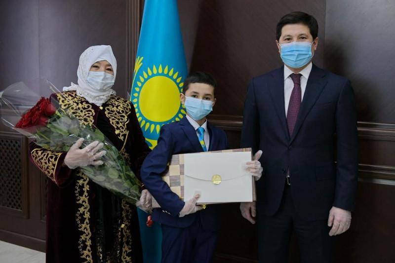 ҚР Президенті Павлодар облысының бесінші сынып оқушысына сыйлық берді 