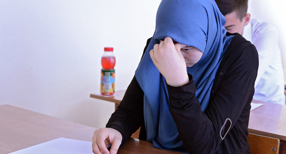 جەكەمەنشٸك مەكتەپتەر دٸني بٸلٸم بەرە المايدى