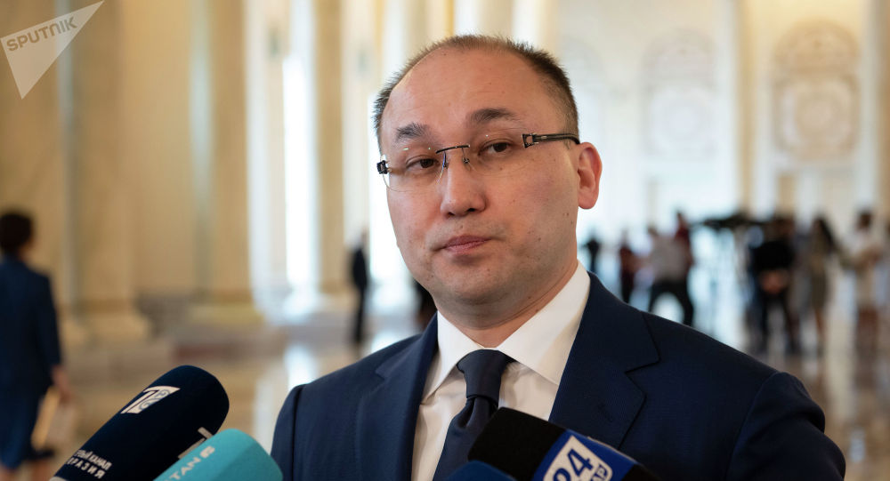 #Abai175: Дәурен Абаев Абайдың өлеңін жатқа оқыды