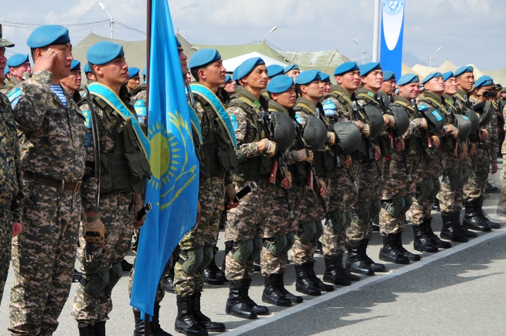 Армия оон. Аэромобильные войска Казахстана. Миротворческие силы ООН Казахстан. Батальона «КАЗБАТ»,. Воздушно-десантные войска Казахстана.