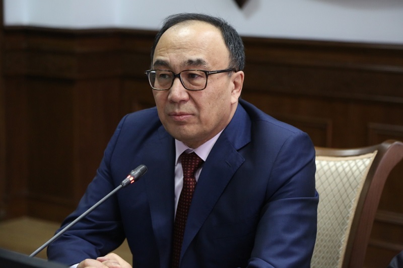 Erlan Sydyqov: Tarihshylar ǵylymi dáleldengen faktilermen bilim berýi tiis