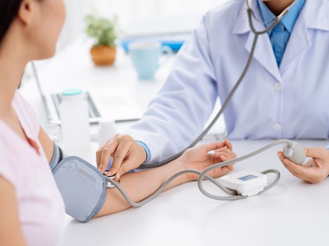 مەديتسينالىق ساقتاندىرۋ: نەنٸ بٸلۋٸمٸز كەرەك?