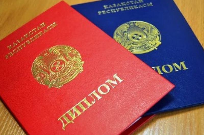 Президент диплом таратумен айналысатын оқу орындарын жабуды тапсырды