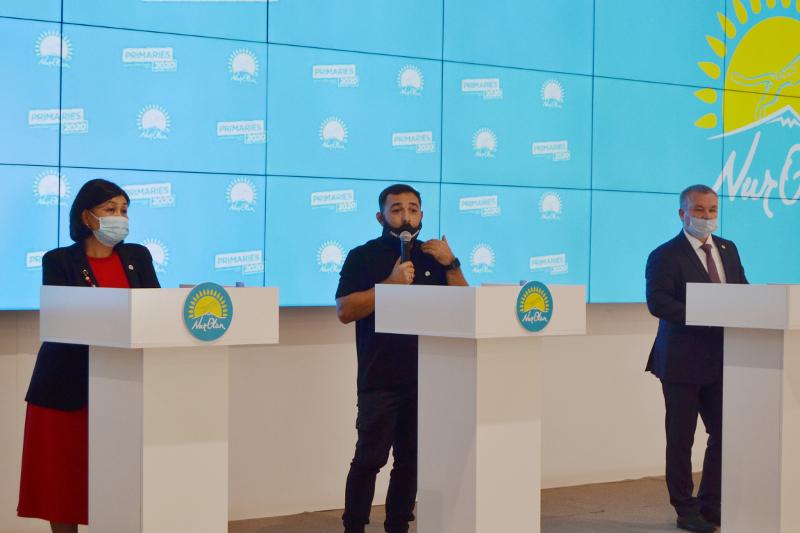 Praimeriz: SQO-da 600-den astam adam debatqa qatysyp jatyr