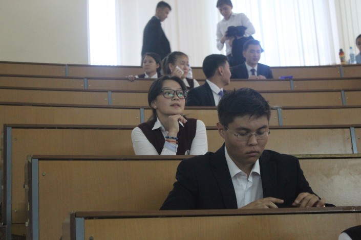 Қазақстанда Ұлттық бірыңғай тестілеу басталды 