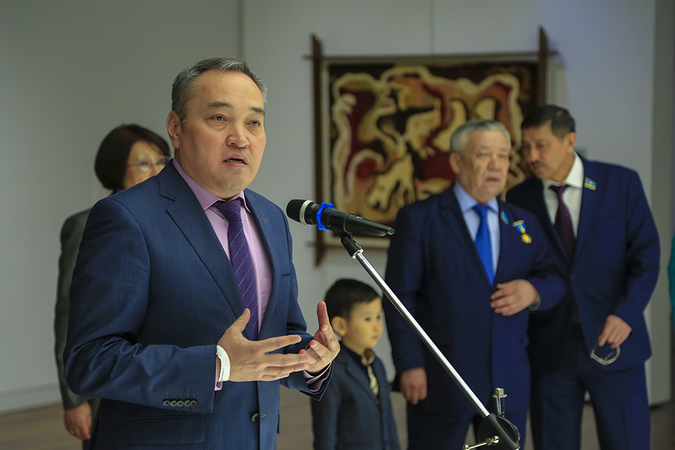 Darhan Myńbai: Ulttyq mýzeige qytai tilin engizemiz