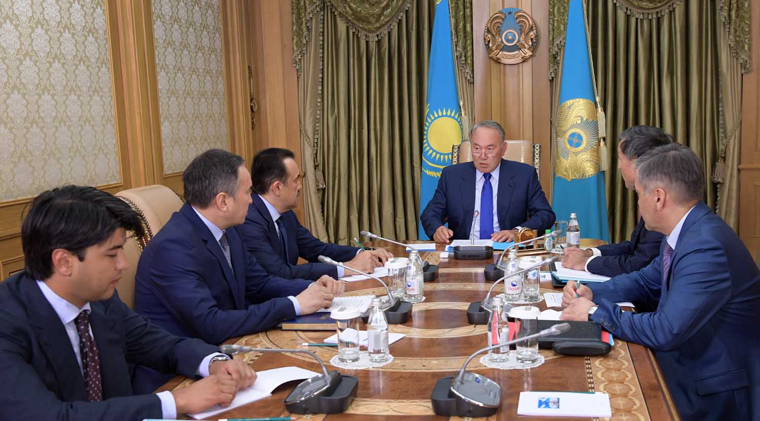 Назарбаев: Жер комиссиясының мораторийді тағы 5 жылға ұзарту туралы ұсынысын қабылдаймын